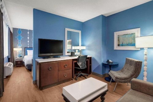 Fairfield Inn and Suites Chicago Downtown/ Magnificent Mile - image 12