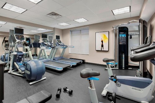 Fairfield Inn and Suites Chicago Downtown/ Magnificent Mile - image 9