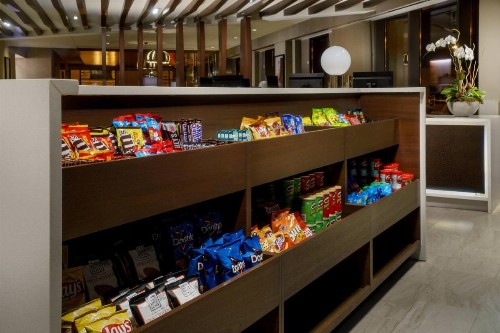 SpringHill Suites Chicago Downtown/River North - image 16