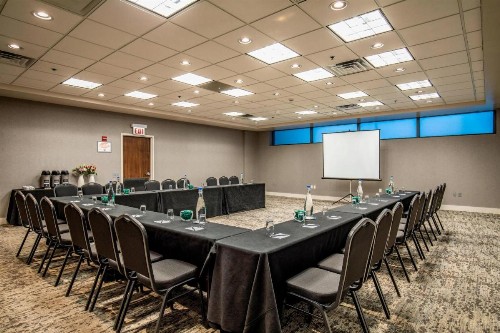 SpringHill Suites Chicago Downtown/River North - image 33