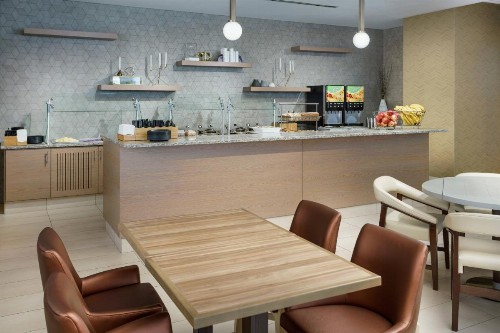 Residence Inn by Marriott Chicago Downtown/River North - image 2