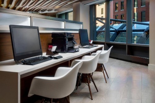 Residence Inn by Marriott Chicago Downtown/River North - image 7
