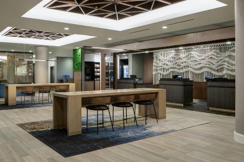 Courtyard by Marriott Chicago Downtown/River North