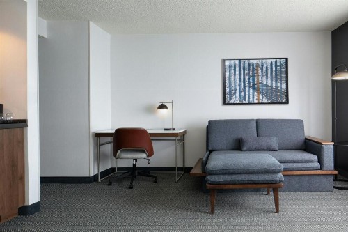 Courtyard by Marriott Chicago Downtown/River North - image 30