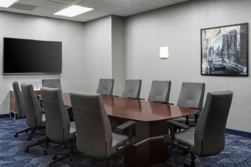 Courtyard by Marriott Chicago Downtown/River North - image 37
