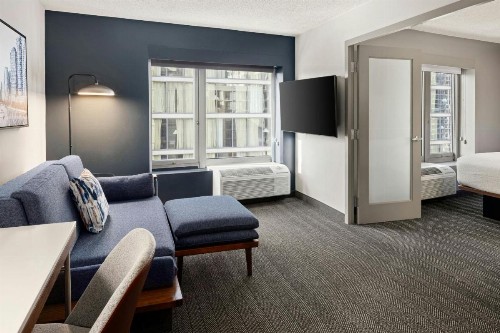 Courtyard by Marriott Chicago Downtown/River North - image 48
