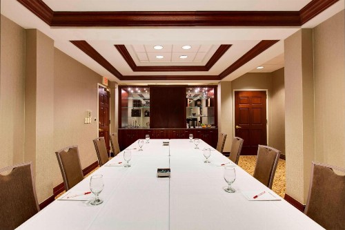 Chicago Marriott Midway - image 26