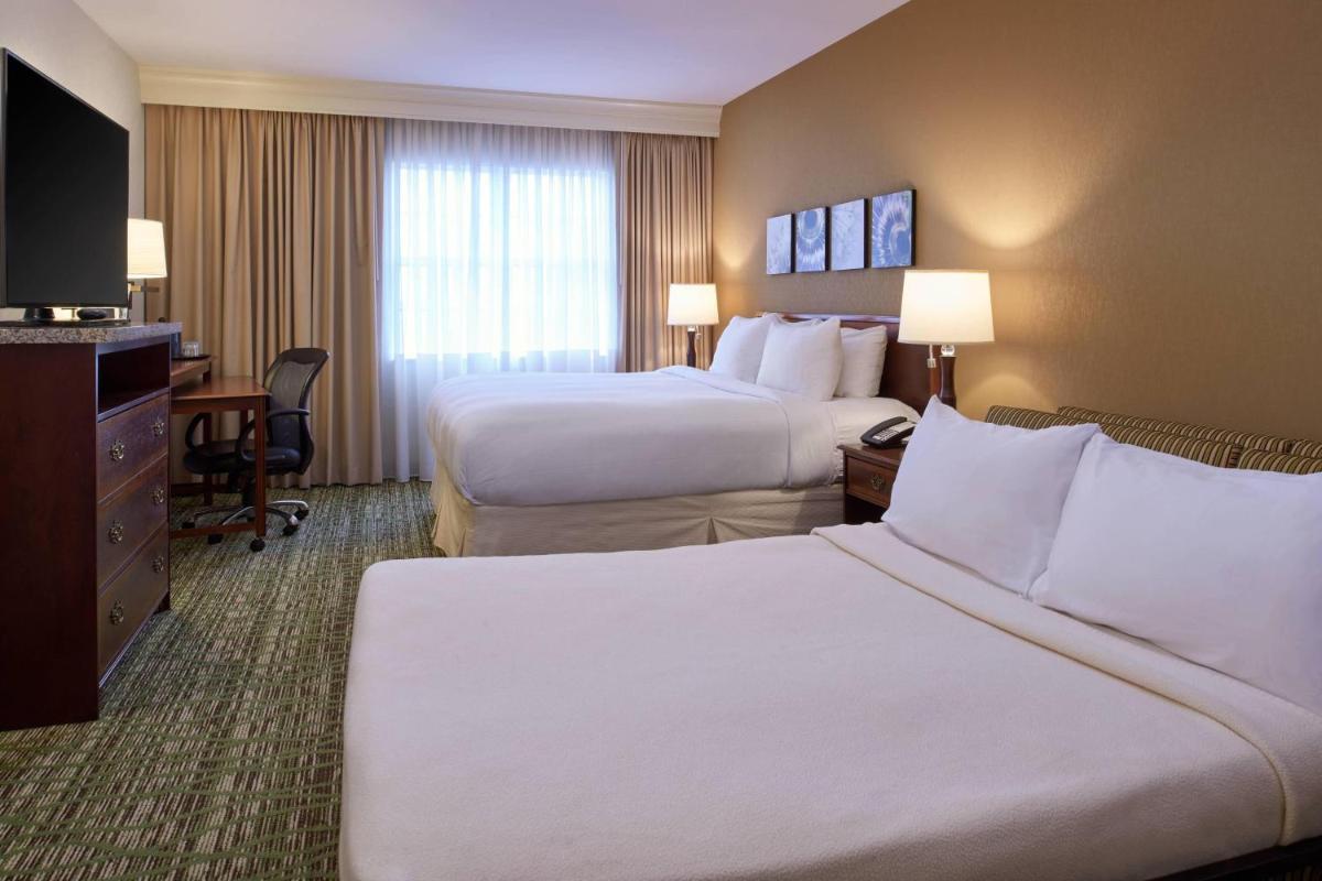 Chicago Marriott Midway - image 6