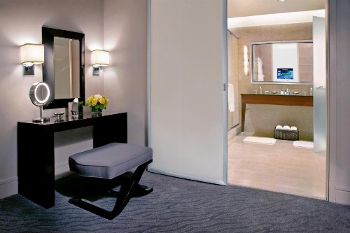 Trump International Hotel & Tower Chicago - image 19