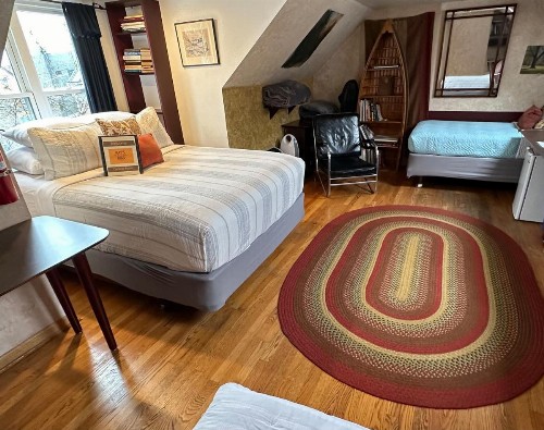 Ray's Bucktown Bed and Breakfast - image 43