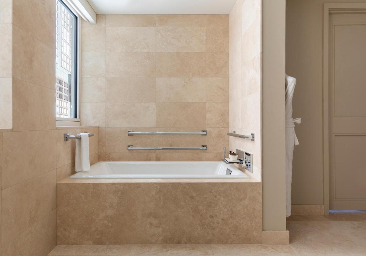 Park Hyatt Chicago - image 2
