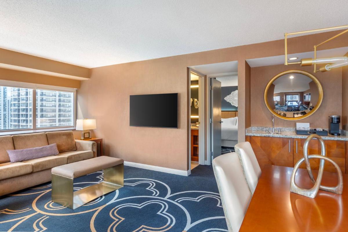 Omni Chicago Hotel & Suites Magnificent Mile - image 2