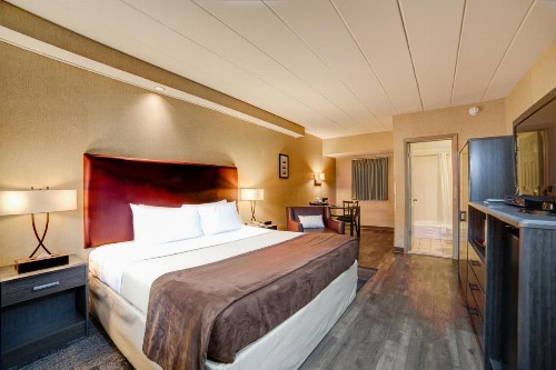 Carlton Inn Midway - image 21