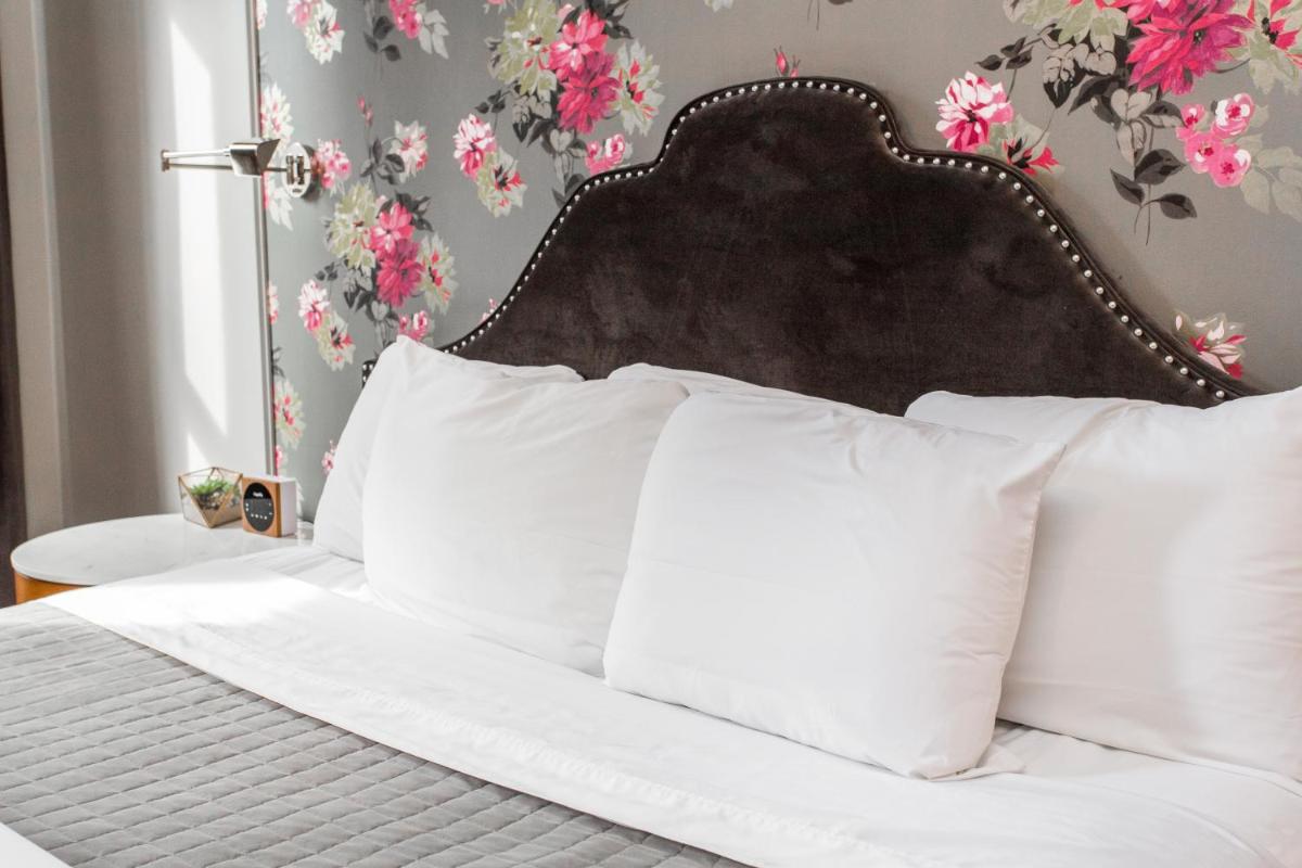 Wicker Park Inn - image 4