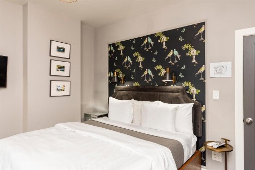 Wicker Park Inn - image 7