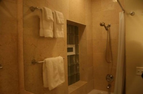 Roscoe Village Guesthouse - image 24