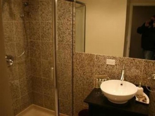 Roscoe Village Guesthouse - image 25
