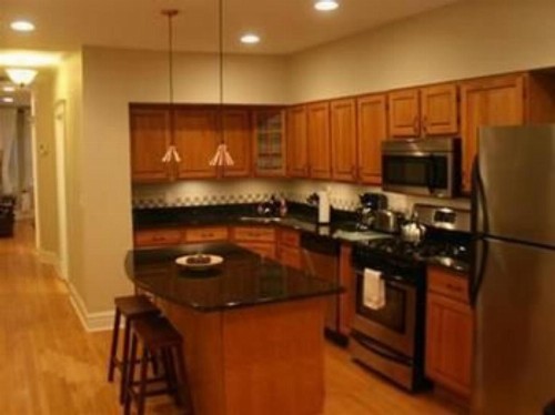 Roscoe Village Guesthouse - image 30