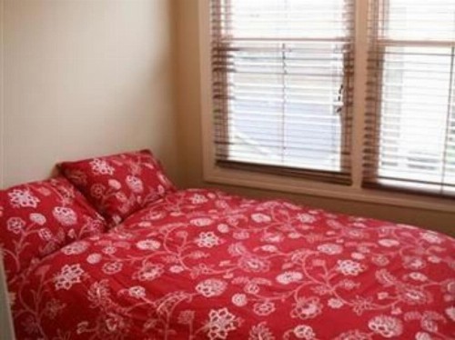 Roscoe Village Guesthouse - image 45
