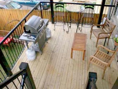 Roscoe Village Guesthouse - image 8