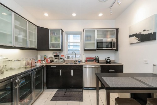 House 5863- Chicago's Premier Bed and Breakfast - image 17