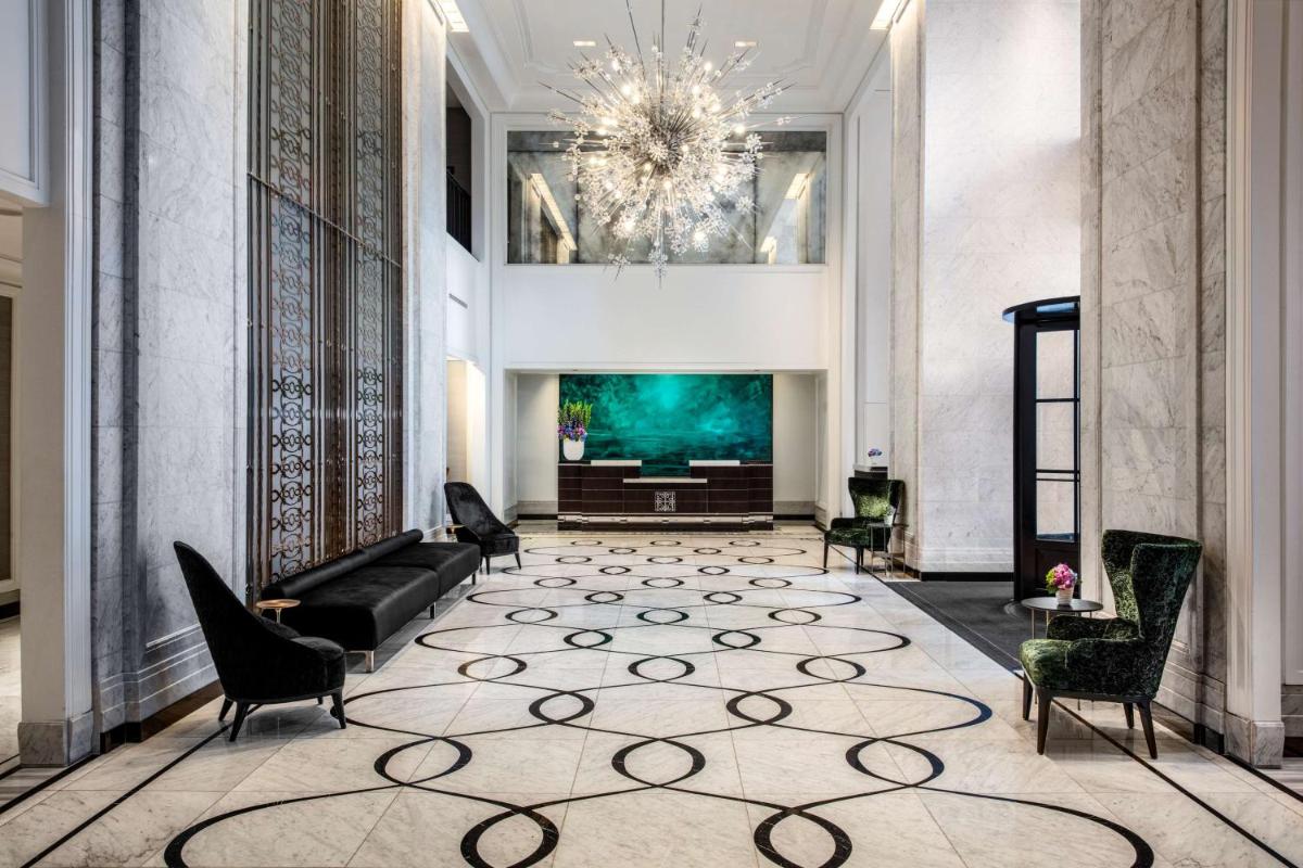 Waldorf Astoria Chicago - image 4