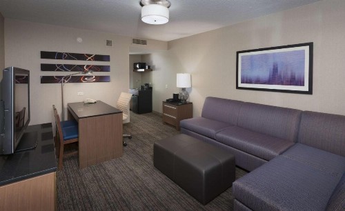 Embassy Suites Chicago Downtown Magnificent Mile - image 38