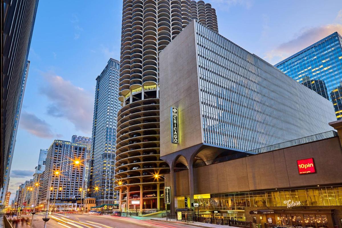 Hotel Chicago Downtown Autograph Collection - main image