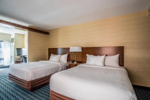 Fairfield Inn and Suites Chicago Downtown-River North - image 30