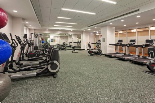 Fairfield Inn and Suites Chicago Downtown-River North - image 5