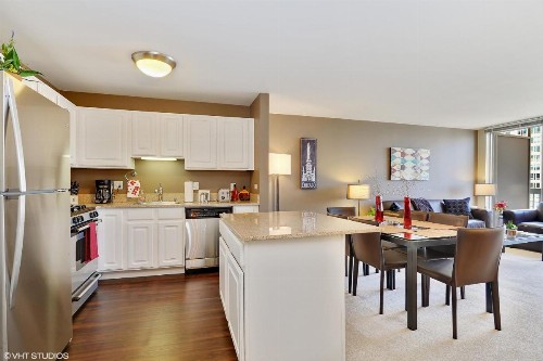 The Penthouse at Grand Plaza - image 11
