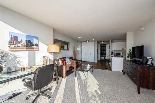 The Penthouse at Grand Plaza - image 21