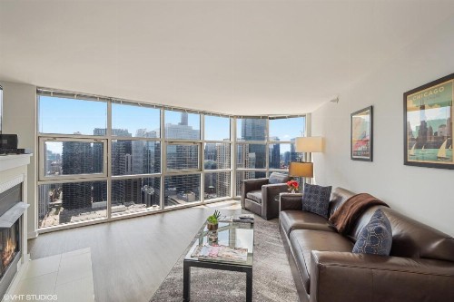 The Penthouse at Grand Plaza - image 4