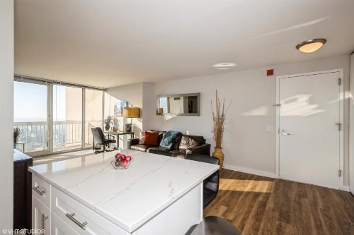 The Penthouse at Grand Plaza - image 42