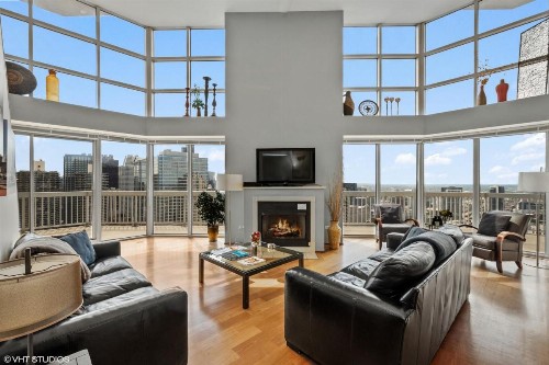 The Penthouse at Grand Plaza - image 47