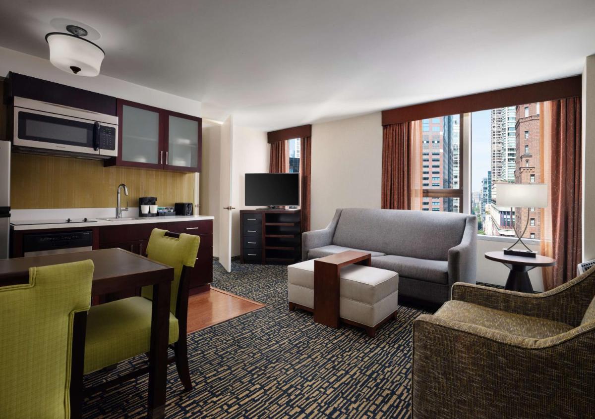 Homewood Suites Chicago Downtown - Magnificent Mile - image 6