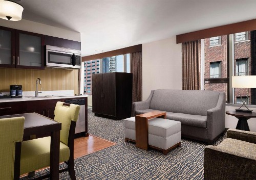 Homewood Suites Chicago Downtown - Magnificent Mile - image 8