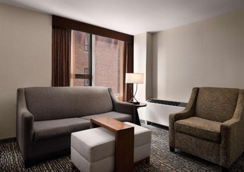 Homewood Suites Chicago Downtown - Magnificent Mile - image 9
