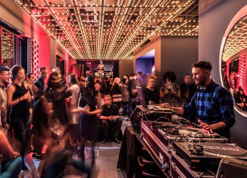 Virgin Hotels Chicago - image 24