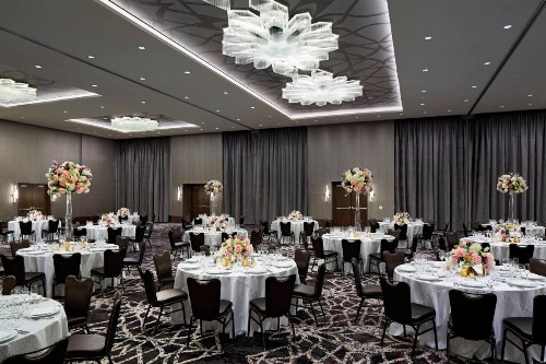 Loews Chicago Hotel - image 12