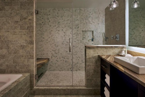 Loews Chicago Hotel - image 18