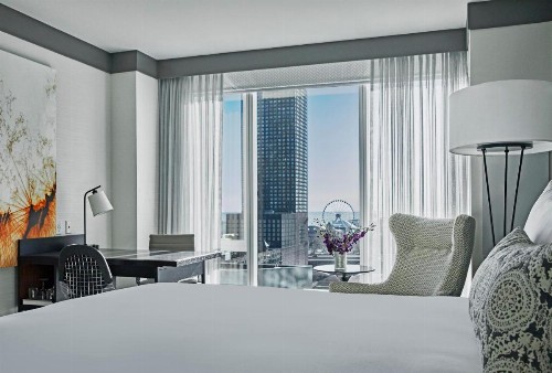 Loews Chicago Hotel - image 27
