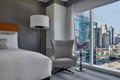 Loews Chicago Hotel - image 47