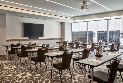 Loews Chicago Hotel - image 5