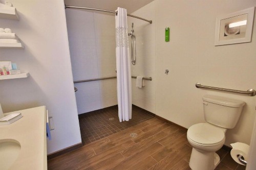 Hampton Inn Chicago Downtown/N Loop/Michigan Ave - image 22