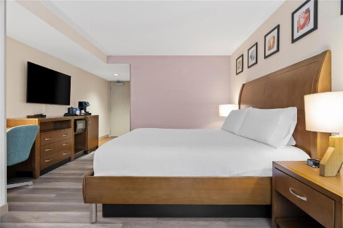 Hilton Garden Inn Chicago Downtown Riverwalk - image 22