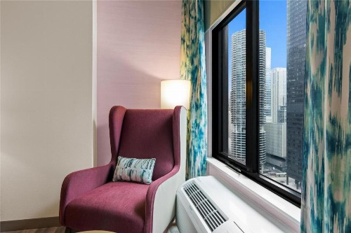 Hilton Garden Inn Chicago Downtown Riverwalk - image 32