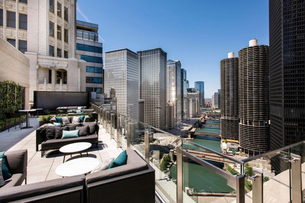 LondonHouse Chicago Curio Collection by Hilton - main image