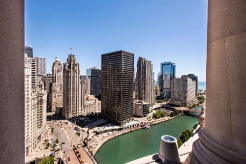 LondonHouse Chicago Curio Collection by Hilton - image 29