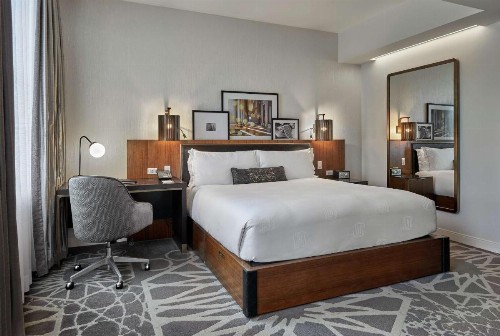 LondonHouse Chicago Curio Collection by Hilton - image 50